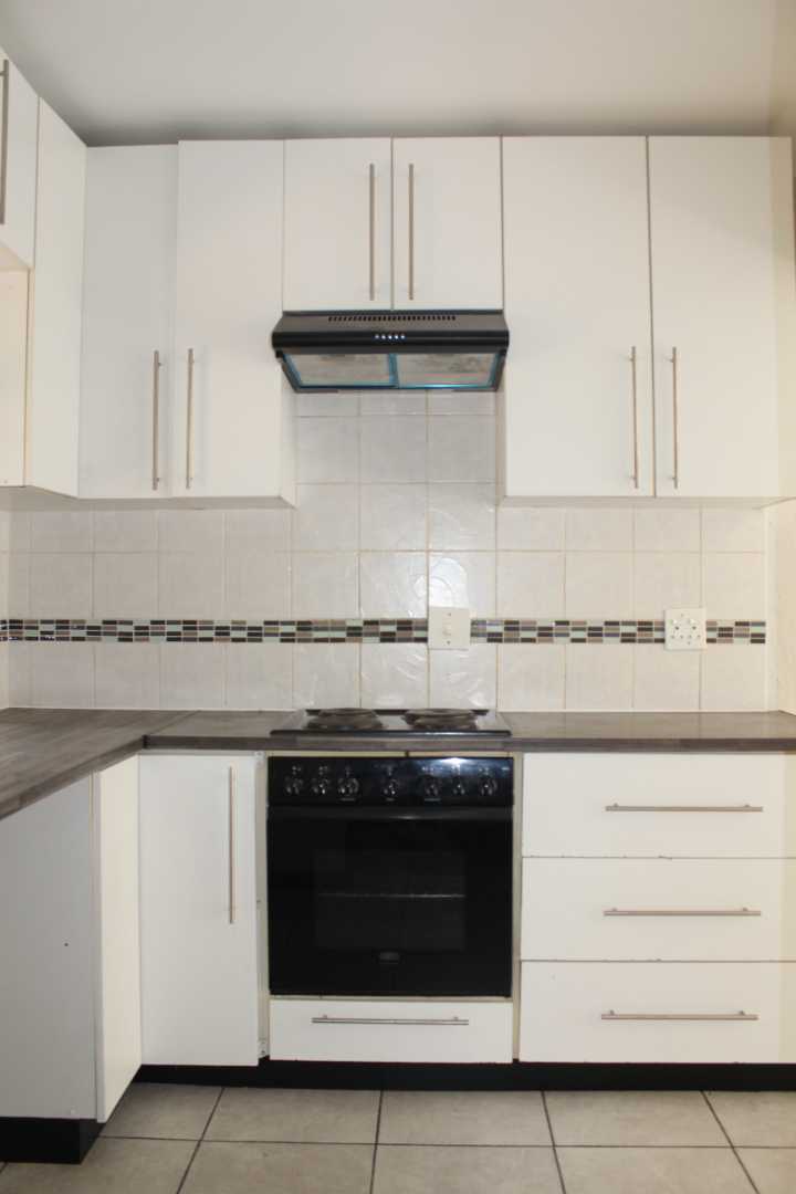To Let 3 Bedroom Property for Rent in Lynnwood Glen Gauteng