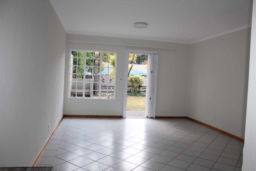 To Let 3 Bedroom Property for Rent in Lynnwood Glen Gauteng