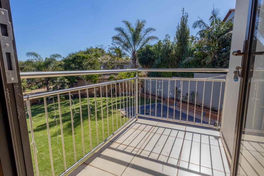 To Let 6 Bedroom Property for Rent in The Wilds Gauteng
