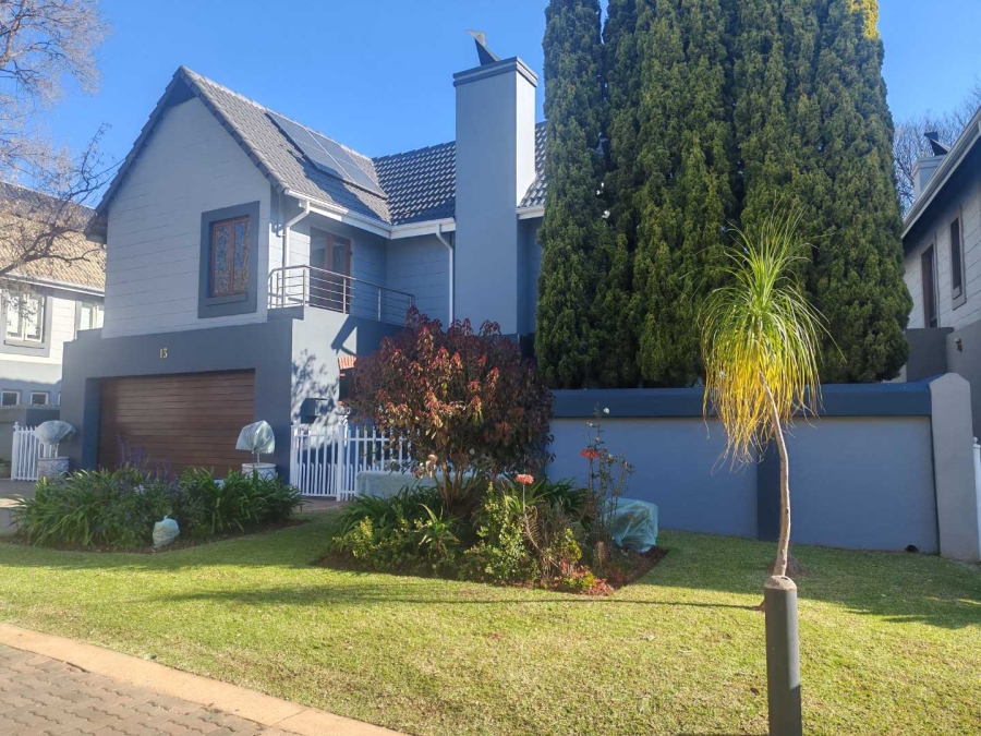 3 Bedroom Property for Sale in Zwartkop Golf Estate Gauteng