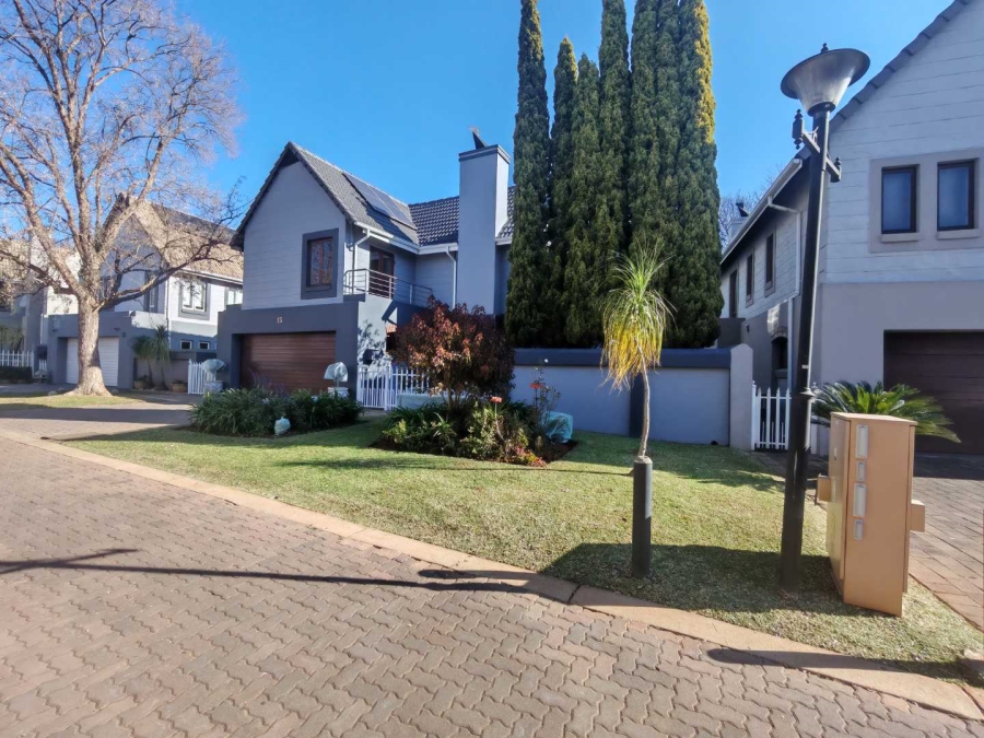 3 Bedroom Property for Sale in Zwartkop Golf Estate Gauteng