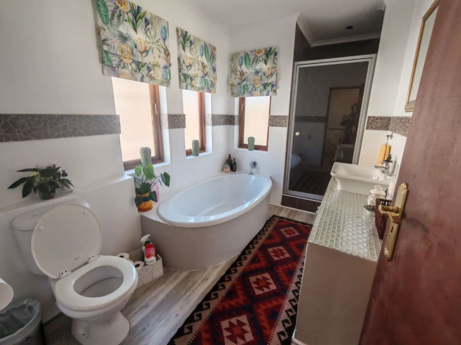 3 Bedroom Property for Sale in Zwartkop Golf Estate Gauteng