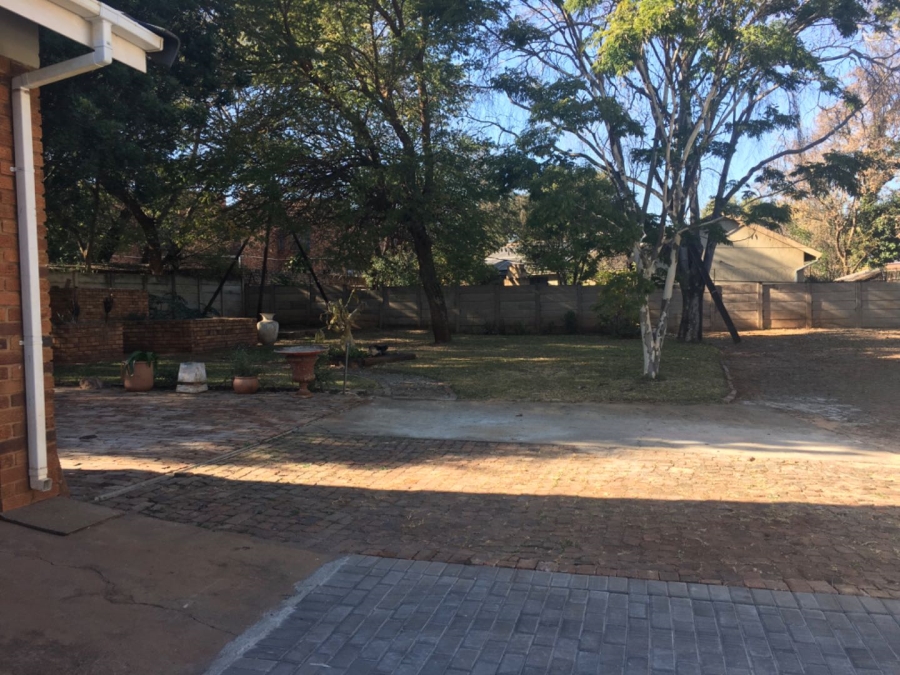 4 Bedroom Property for Sale in Wierdapark Gauteng