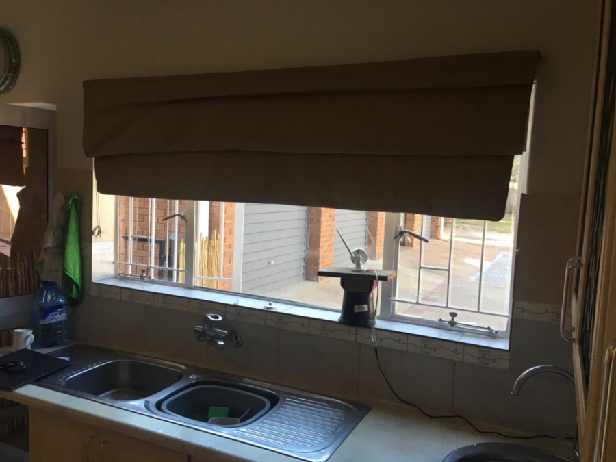 4 Bedroom Property for Sale in Wierdapark Gauteng