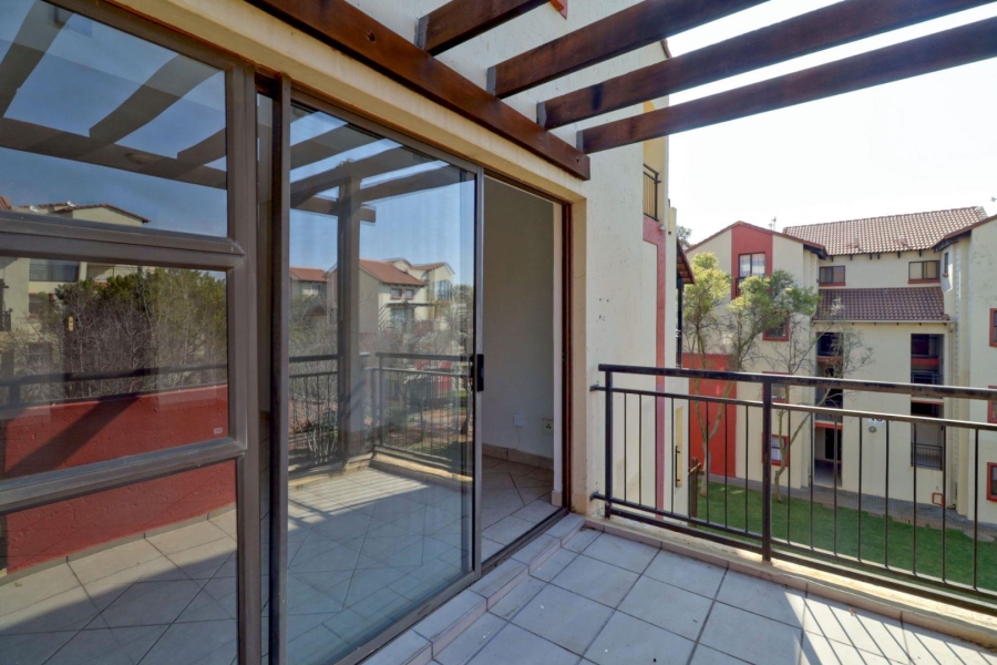 1 Bedroom Property for Sale in Oukraal Estate Gauteng
