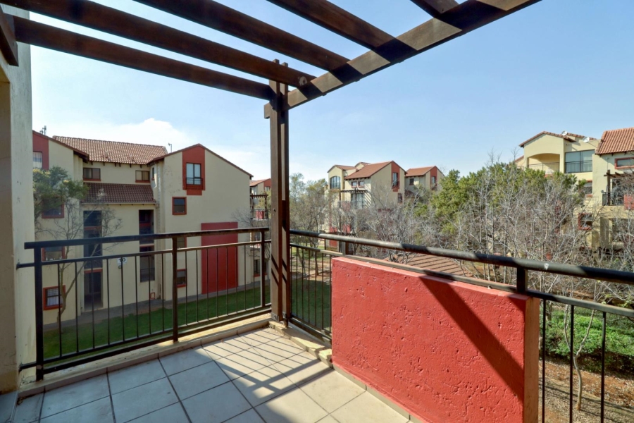 1 Bedroom Property for Sale in Oukraal Estate Gauteng