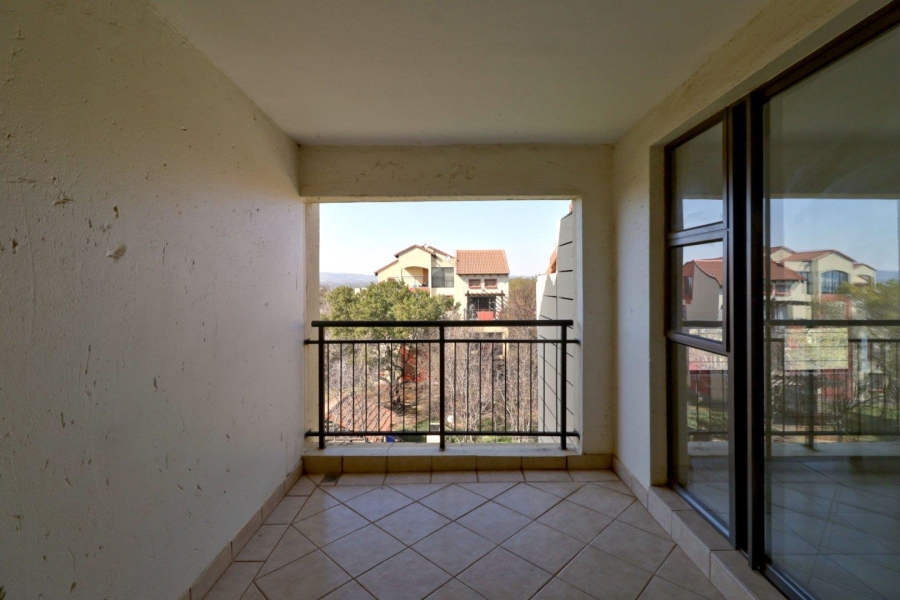 1 Bedroom Property for Sale in Oukraal Estate Gauteng