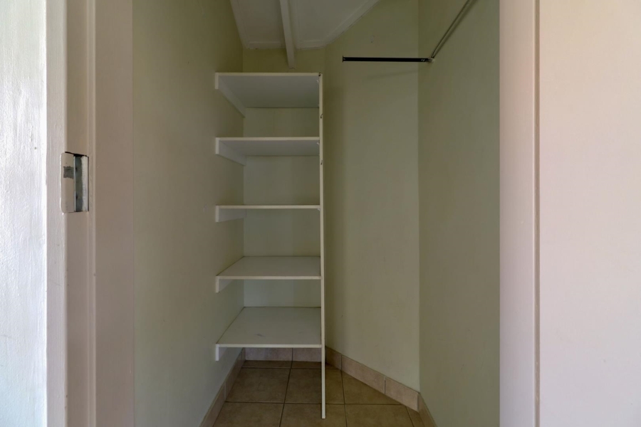 1 Bedroom Property for Sale in Oukraal Estate Gauteng