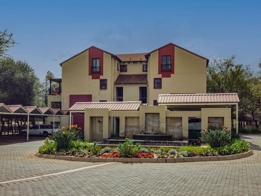 1 Bedroom Property for Sale in Oukraal Estate Gauteng