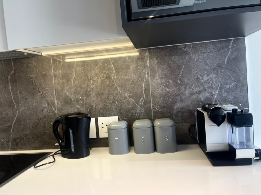 To Let 2 Bedroom Property for Rent in Sandown Gauteng