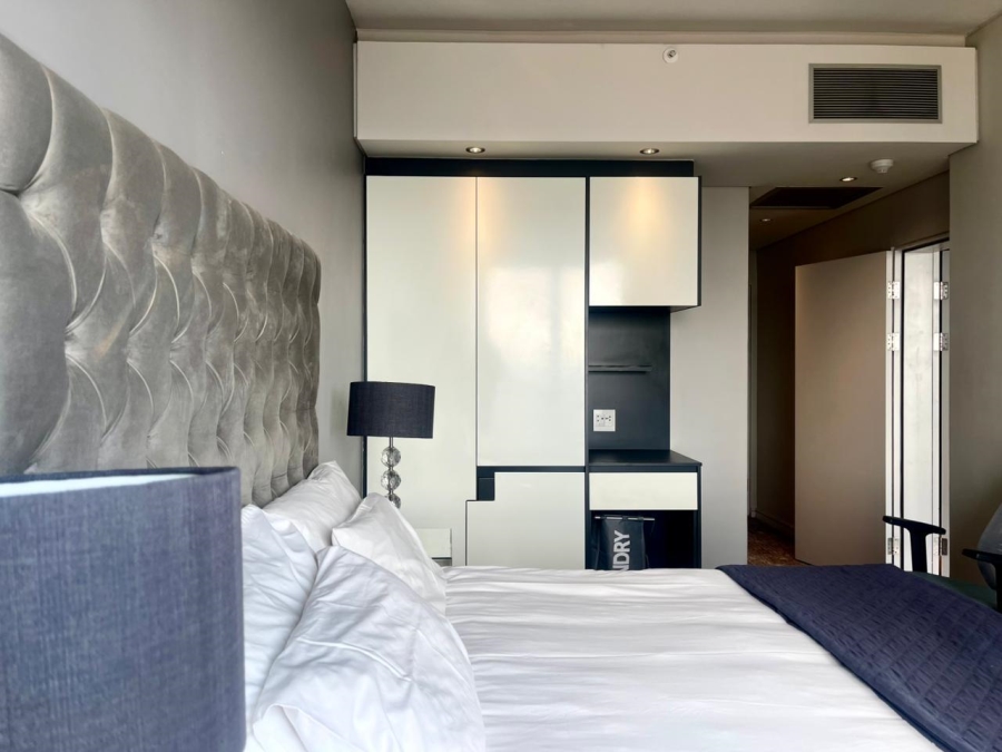 To Let 2 Bedroom Property for Rent in Sandown Gauteng