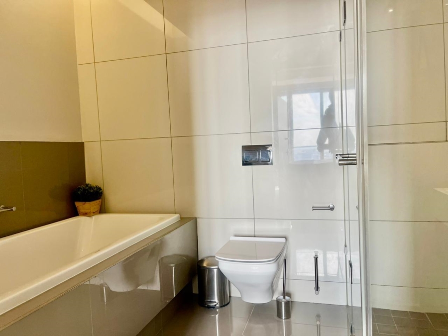 To Let 2 Bedroom Property for Rent in Sandown Gauteng