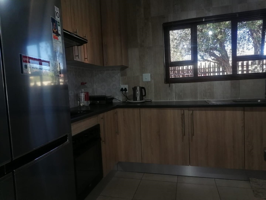 3 Bedroom Property for Sale in Birchleigh North Gauteng