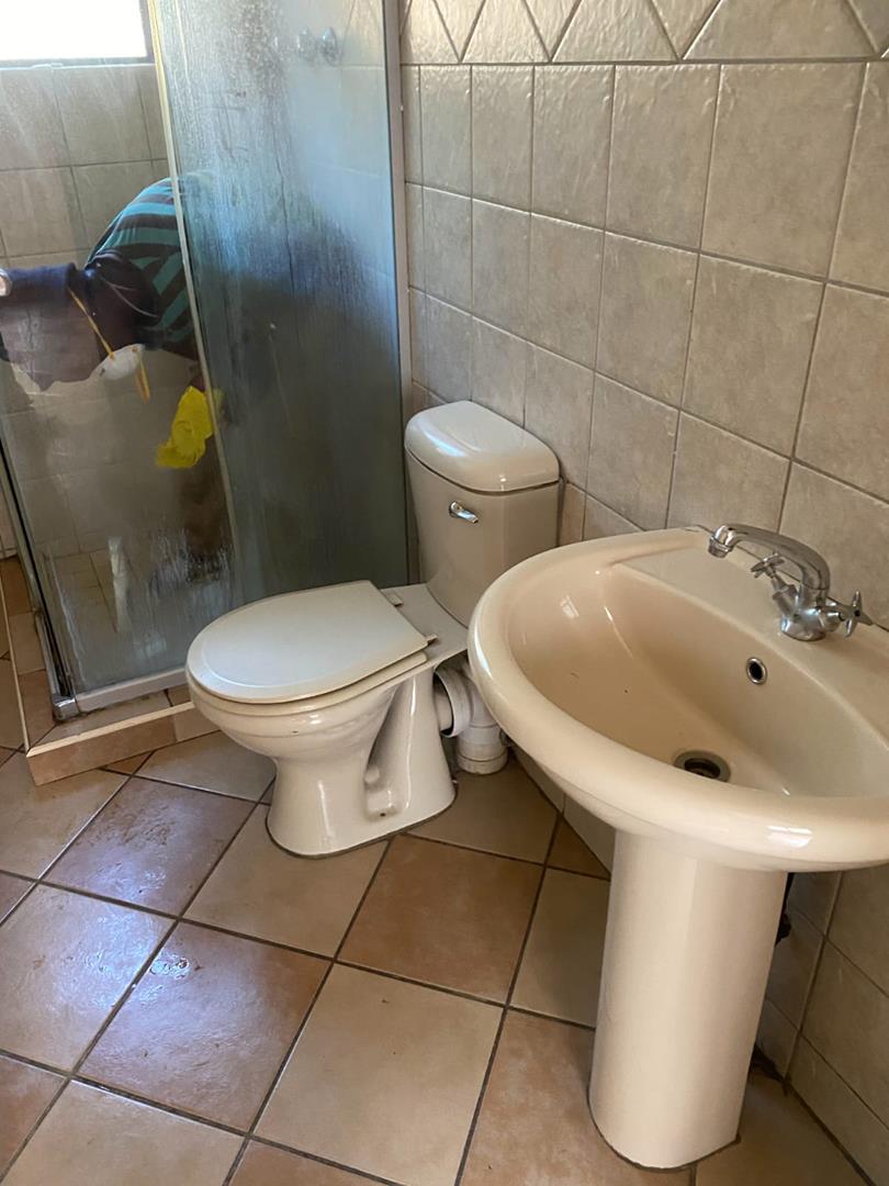 4 Bedroom Property for Sale in Birchleigh North Gauteng