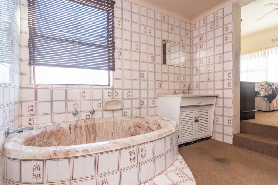 3 Bedroom Property for Sale in Roodepoort Gauteng