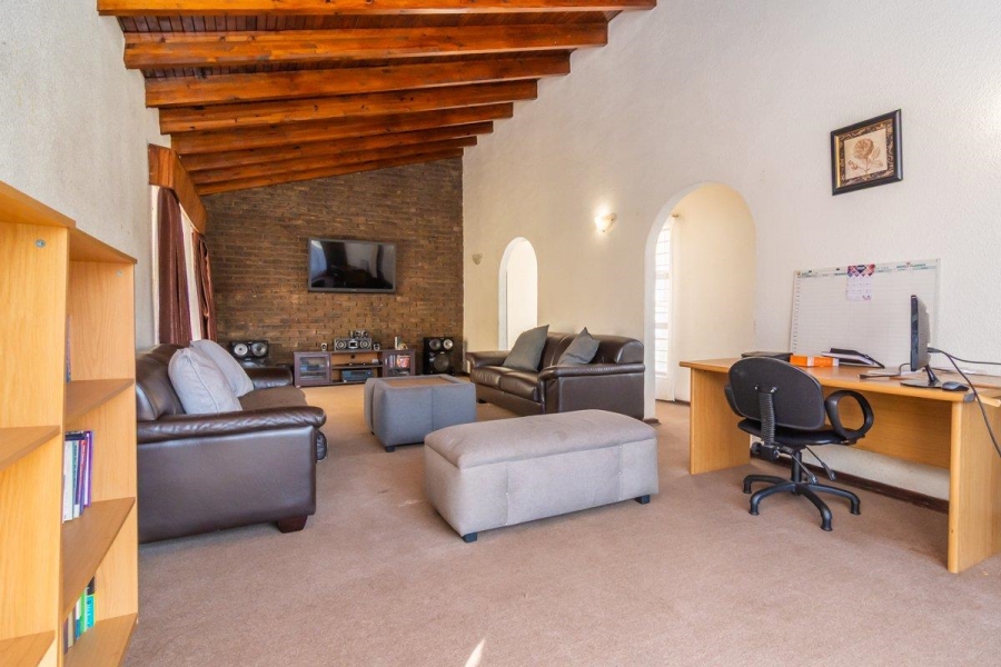 3 Bedroom Property for Sale in Roodepoort Gauteng