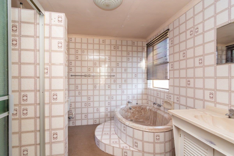 3 Bedroom Property for Sale in Roodepoort Gauteng