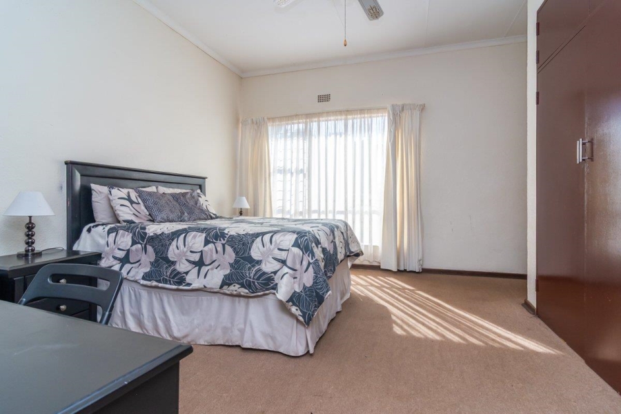 3 Bedroom Property for Sale in Roodepoort Gauteng