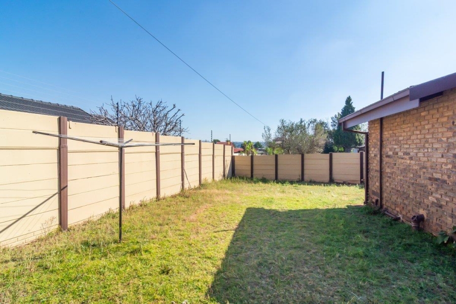3 Bedroom Property for Sale in Roodepoort Gauteng