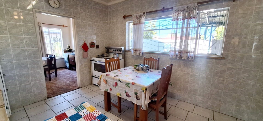 3 Bedroom Property for Sale in New Redruth Gauteng