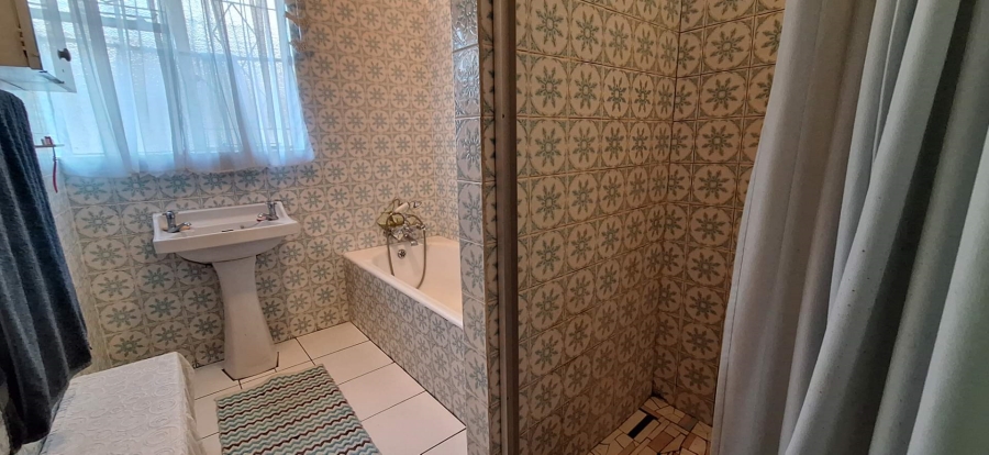3 Bedroom Property for Sale in New Redruth Gauteng