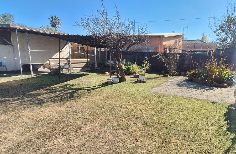 3 Bedroom Property for Sale in New Redruth Gauteng