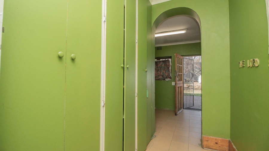 5 Bedroom Property for Sale in Westdene Gauteng