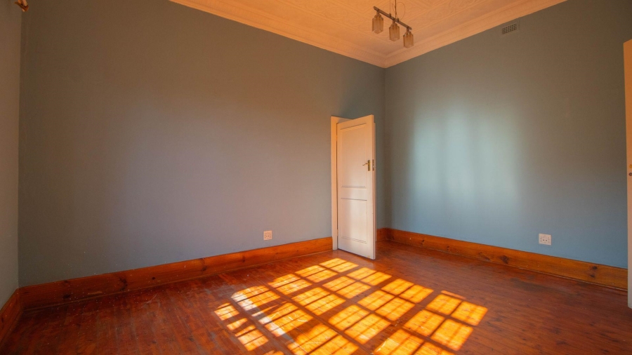 5 Bedroom Property for Sale in Westdene Gauteng
