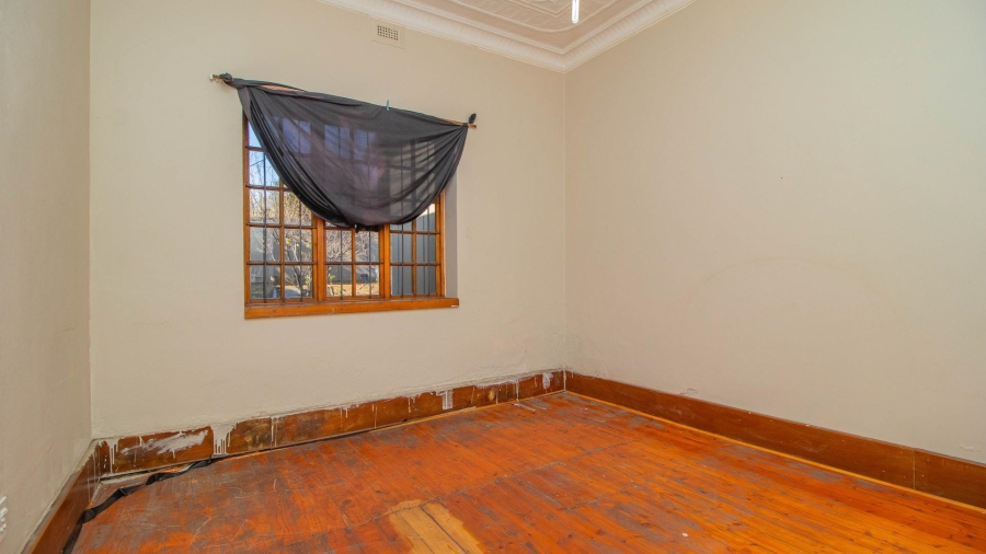 5 Bedroom Property for Sale in Westdene Gauteng