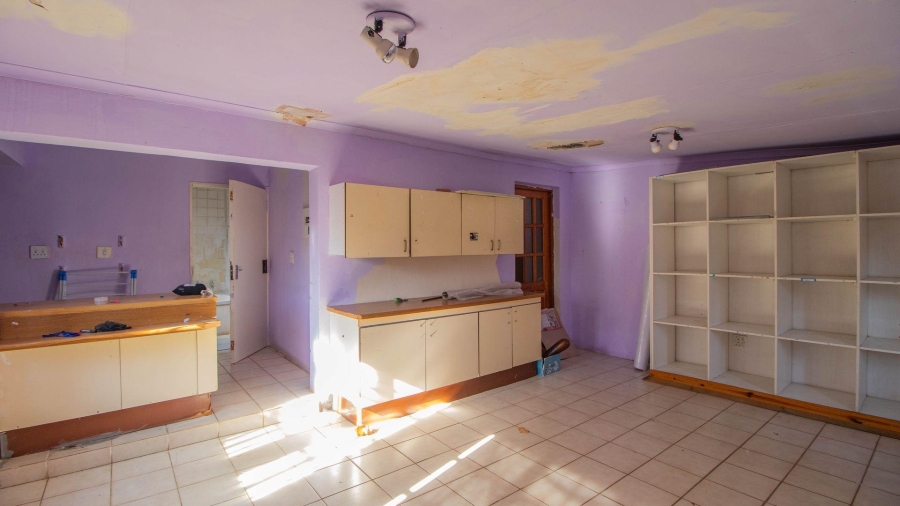 5 Bedroom Property for Sale in Westdene Gauteng