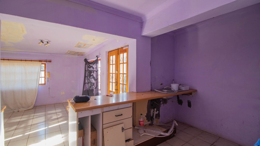 5 Bedroom Property for Sale in Westdene Gauteng