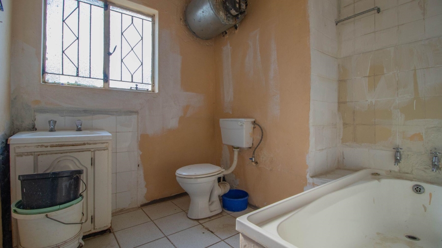 5 Bedroom Property for Sale in Westdene Gauteng