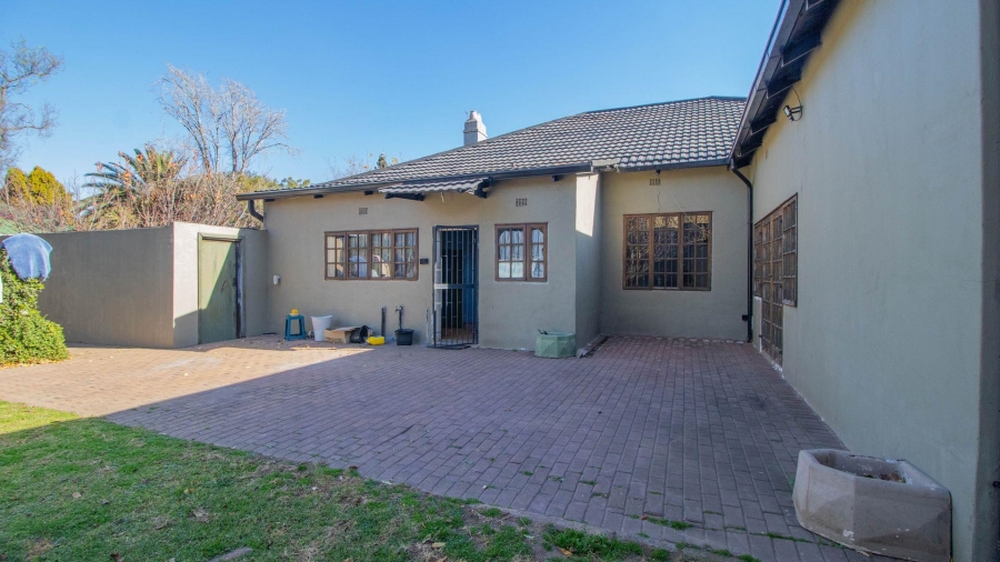 5 Bedroom Property for Sale in Westdene Gauteng