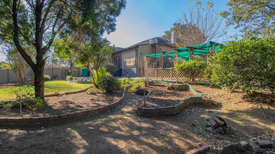 5 Bedroom Property for Sale in Westdene Gauteng