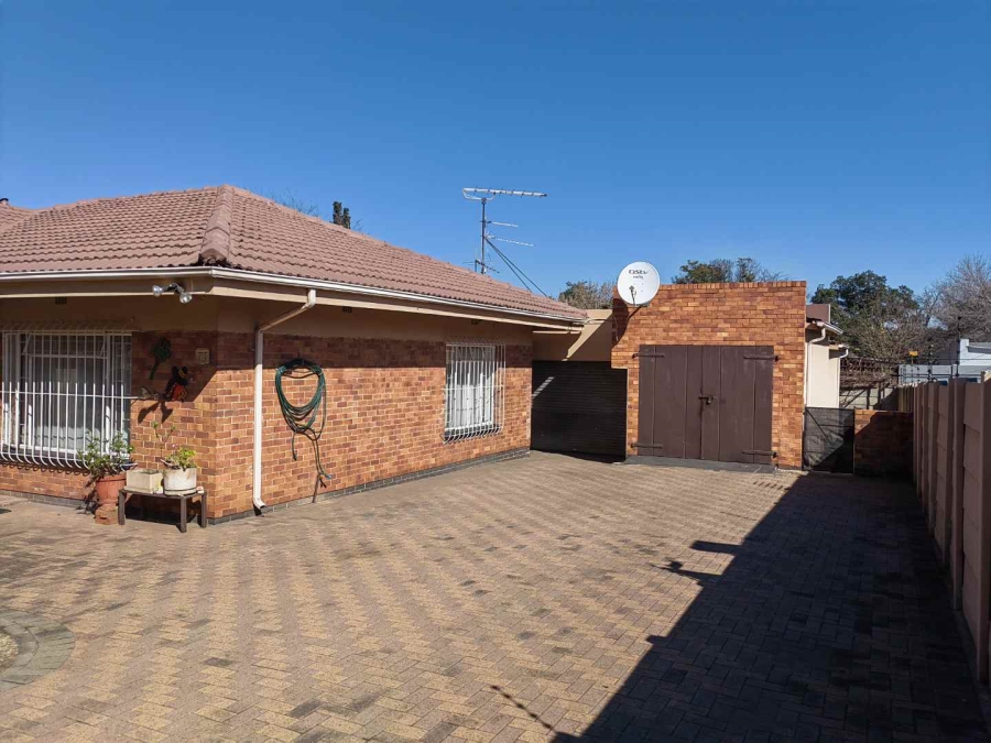 3 Bedroom Property for Sale in Florentia Gauteng