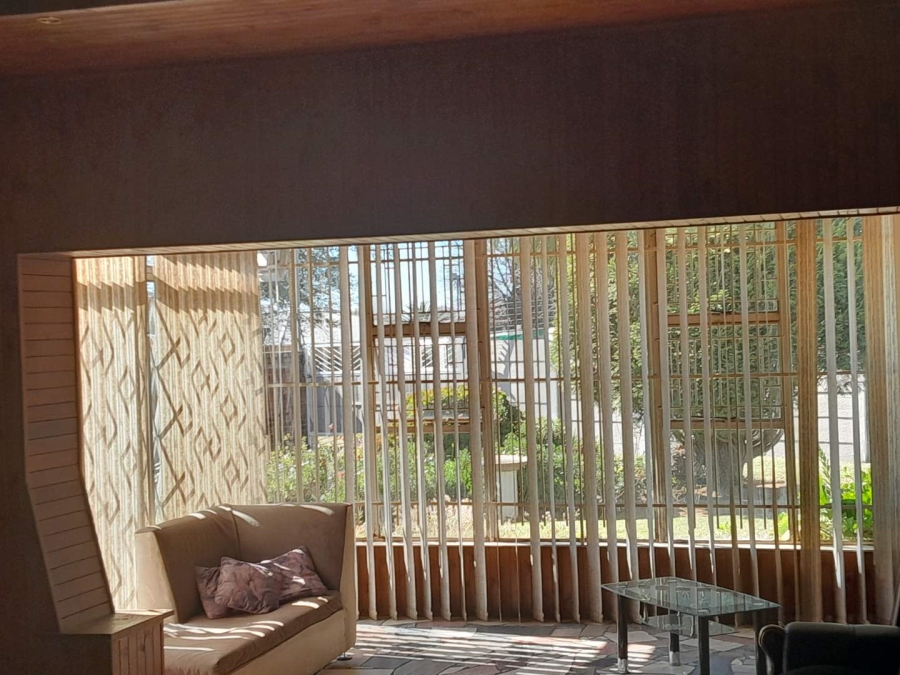 5 Bedroom Property for Sale in Rewlatch Gauteng