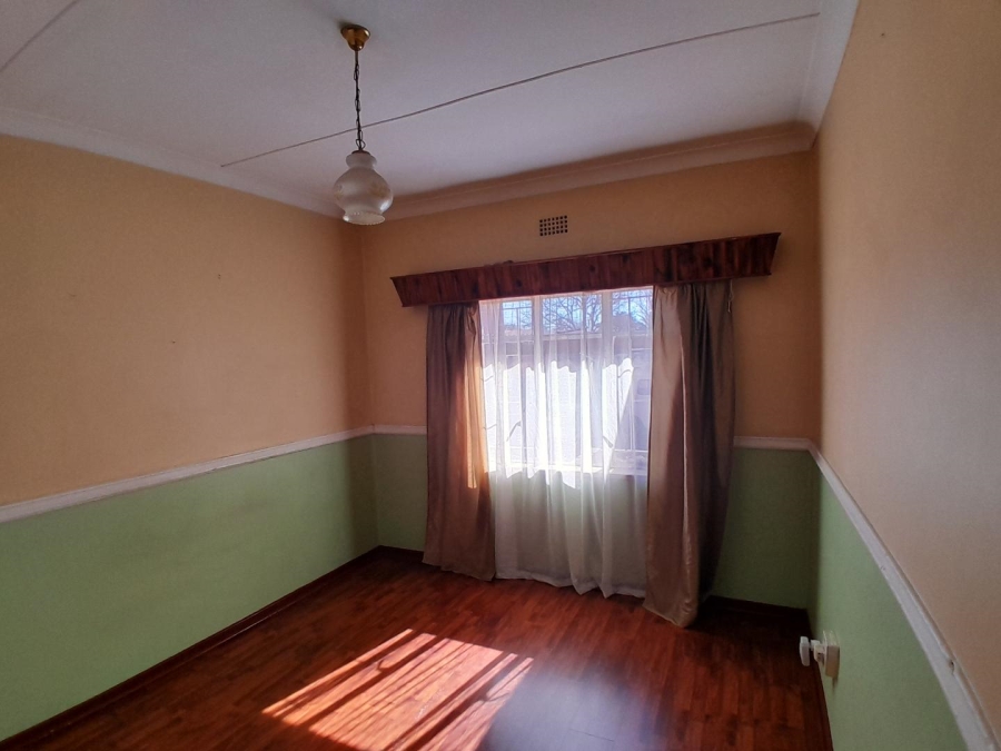 5 Bedroom Property for Sale in Rewlatch Gauteng