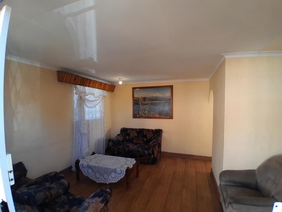 5 Bedroom Property for Sale in Rewlatch Gauteng