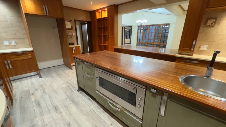 4 Bedroom Property for Sale in Waterkloof Gauteng