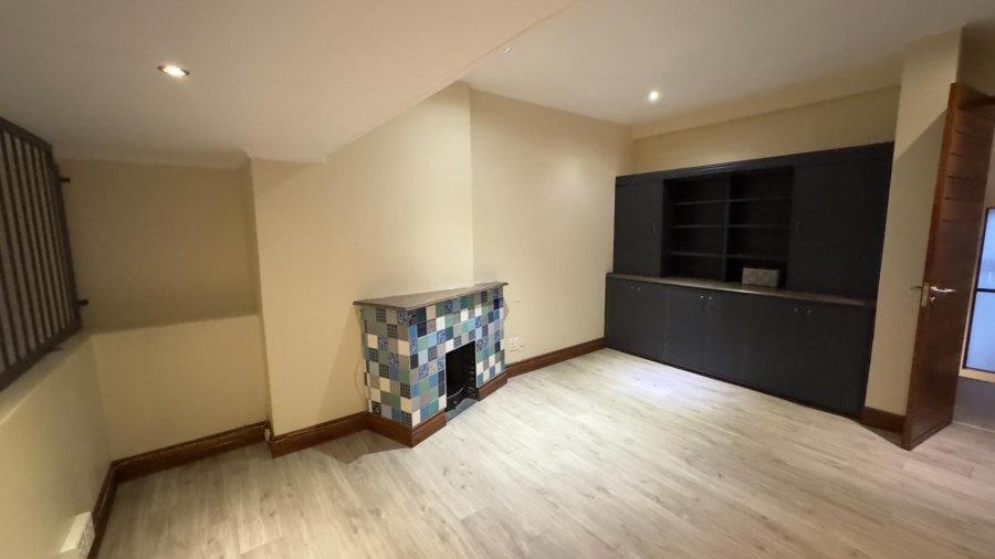 4 Bedroom Property for Sale in Waterkloof Gauteng
