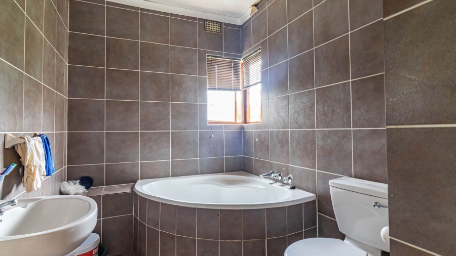 2 Bedroom Property for Sale in Winchester Hills Gauteng