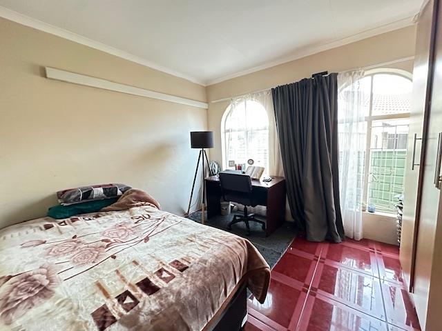 To Let 3 Bedroom Property for Rent in Heuweloord Gauteng