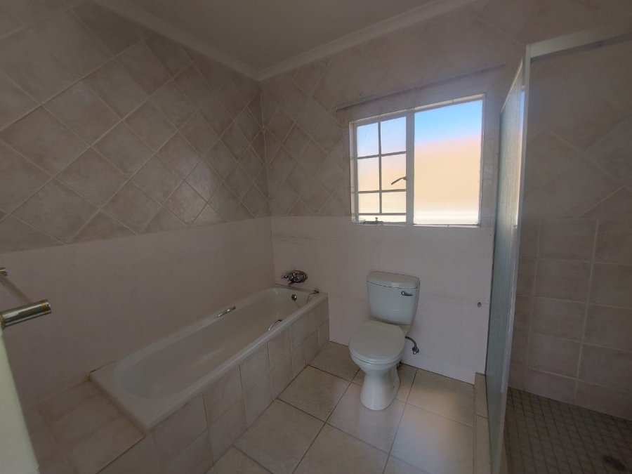 To Let 4 Bedroom Property for Rent in Equestria Gauteng