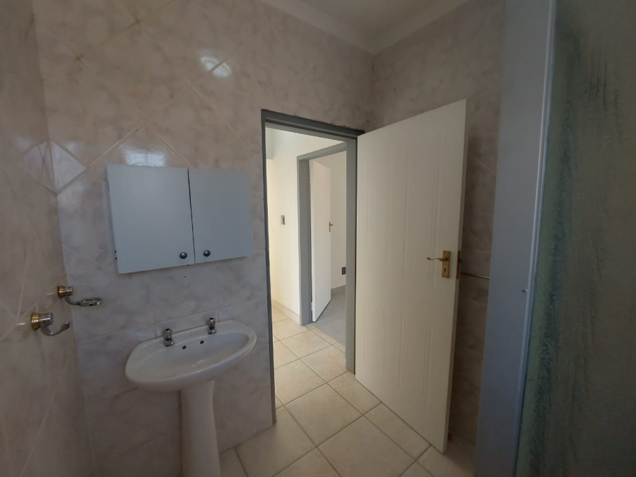 To Let 4 Bedroom Property for Rent in Equestria Gauteng