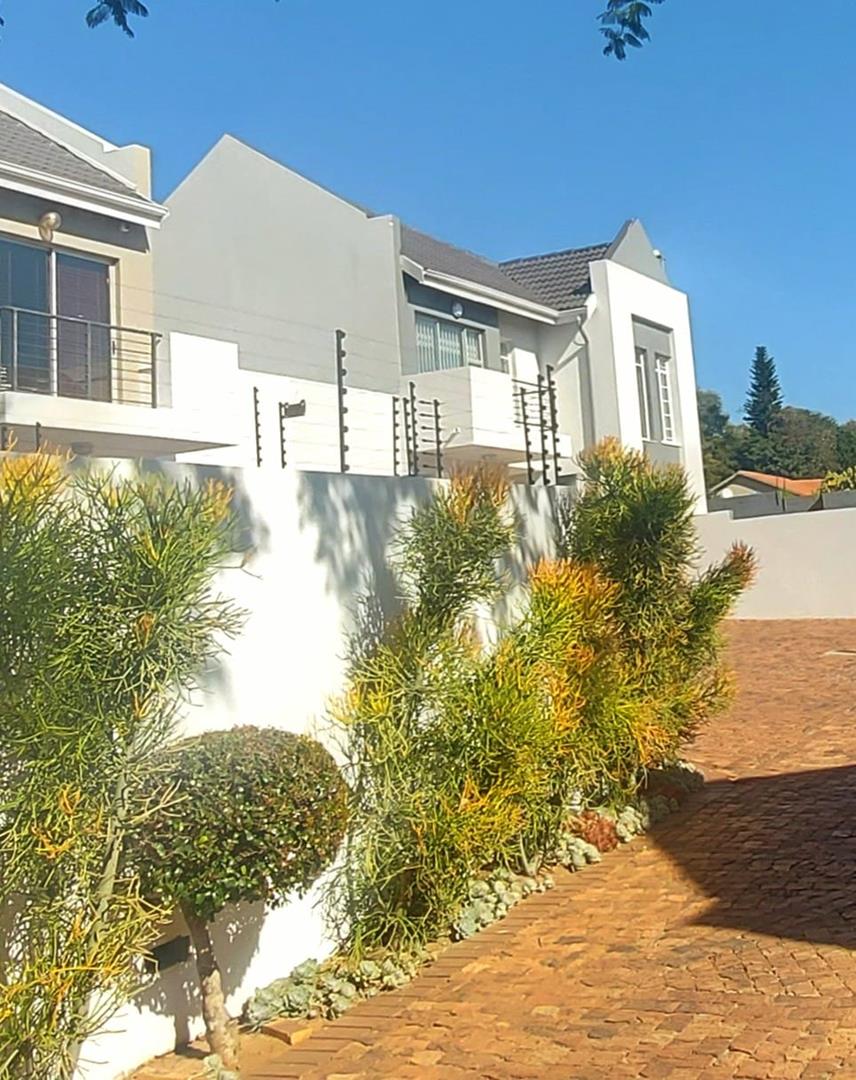 To Let 4 Bedroom Property for Rent in Equestria Gauteng