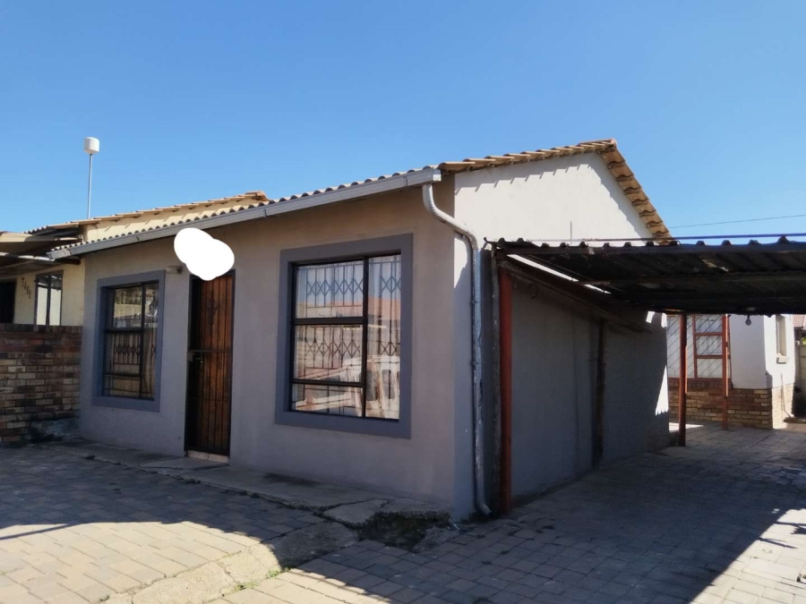 6 Bedroom Property for Sale in Olievenhoutbosch A H Gauteng