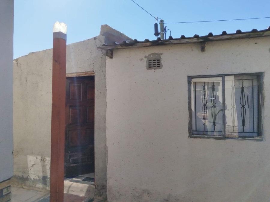 6 Bedroom Property for Sale in Olievenhoutbosch A H Gauteng