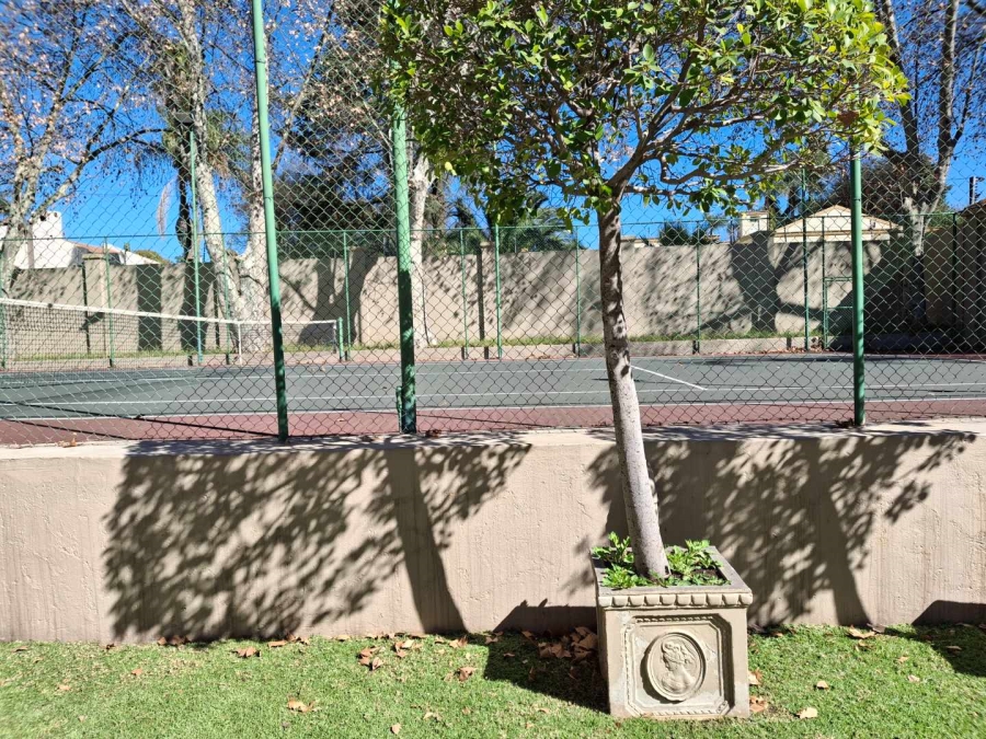 To Let 2 Bedroom Property for Rent in Strathavon Gauteng