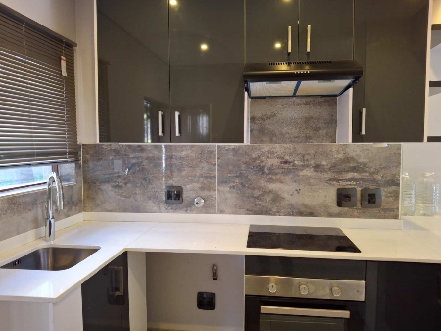 To Let 2 Bedroom Property for Rent in Strathavon Gauteng