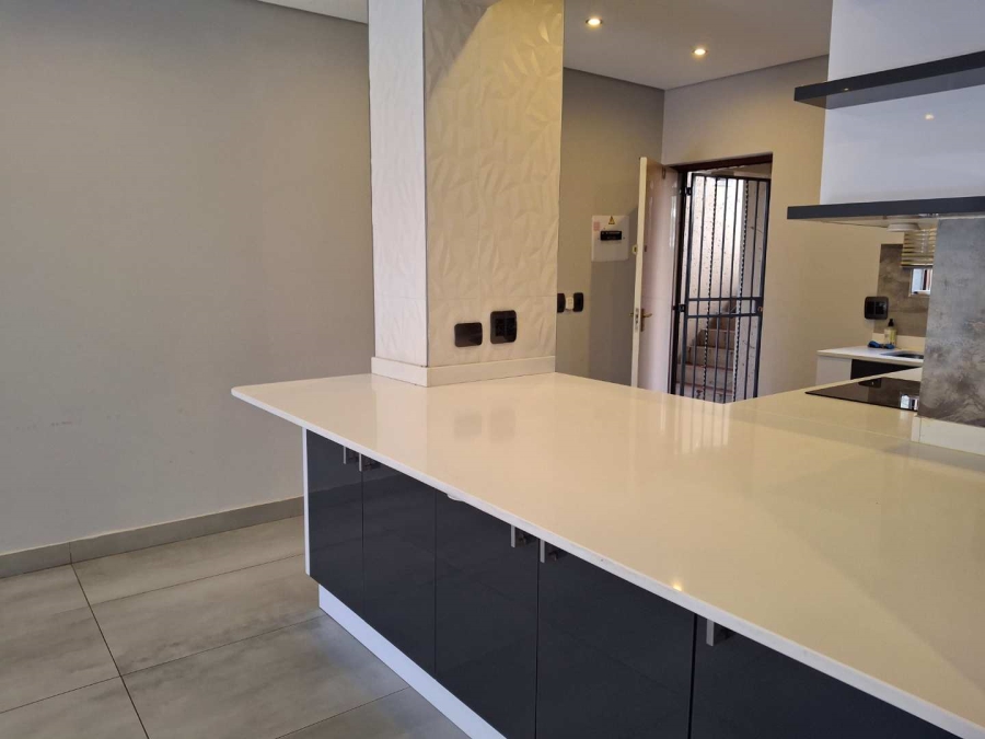 To Let 2 Bedroom Property for Rent in Strathavon Gauteng